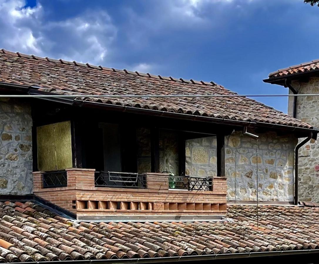 Mazzetti Country House-Vita In Campagna Con Giardino Vimignano-Chiesa Екстер'єр фото