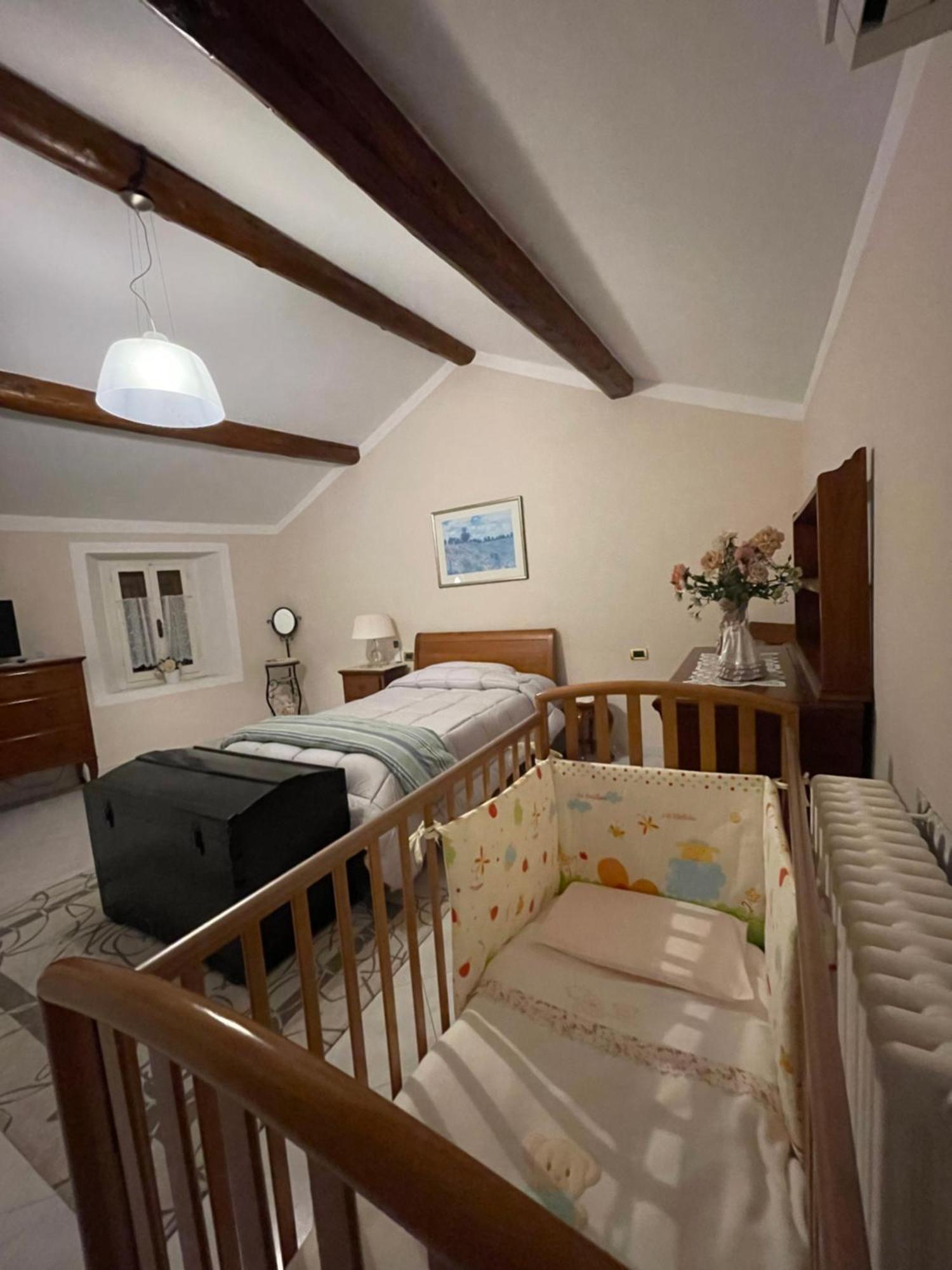 Mazzetti Country House-Vita In Campagna Con Giardino Vimignano-Chiesa Екстер'єр фото