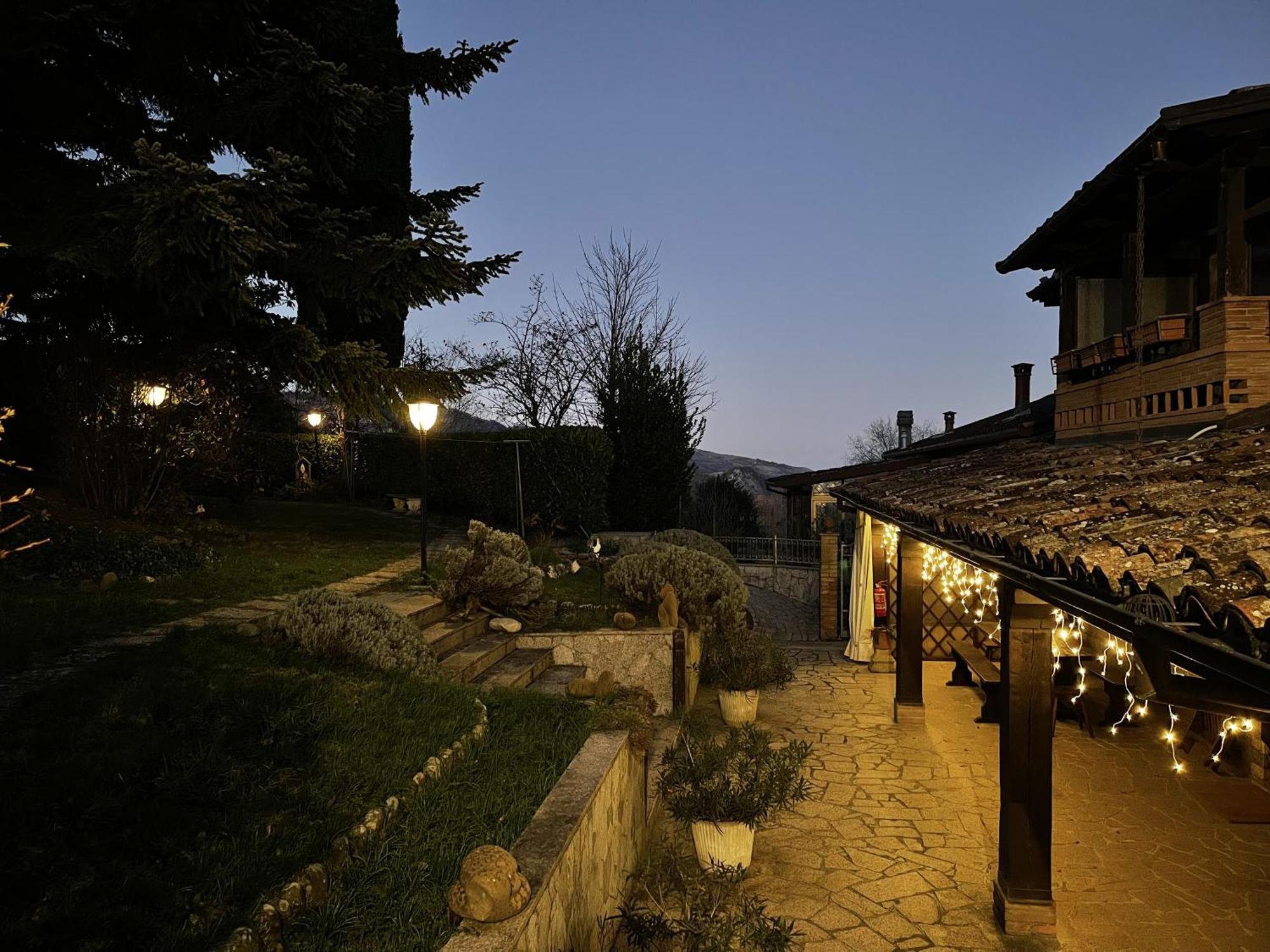 Mazzetti Country House-Vita In Campagna Con Giardino Vimignano-Chiesa Екстер'єр фото