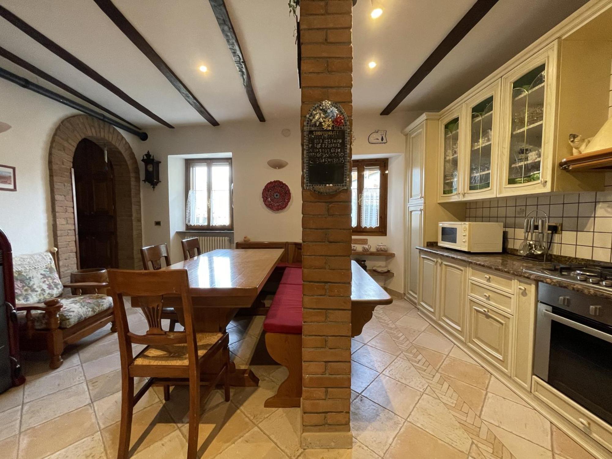 Mazzetti Country House-Vita In Campagna Con Giardino Vimignano-Chiesa Екстер'єр фото
