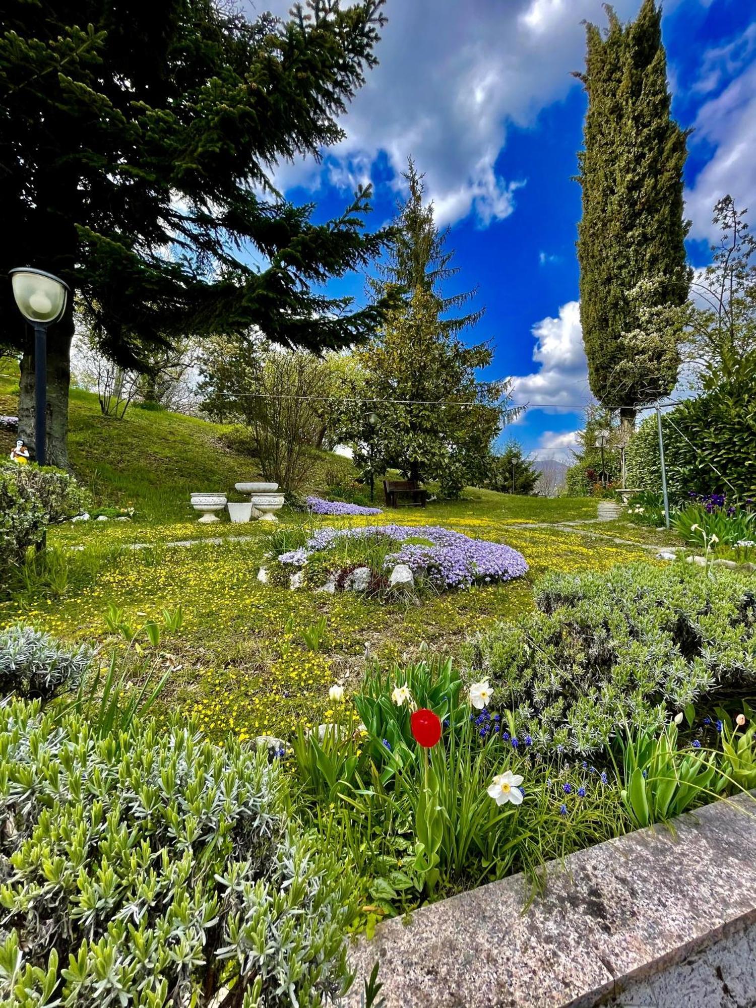 Mazzetti Country House-Vita In Campagna Con Giardino Vimignano-Chiesa Екстер'єр фото